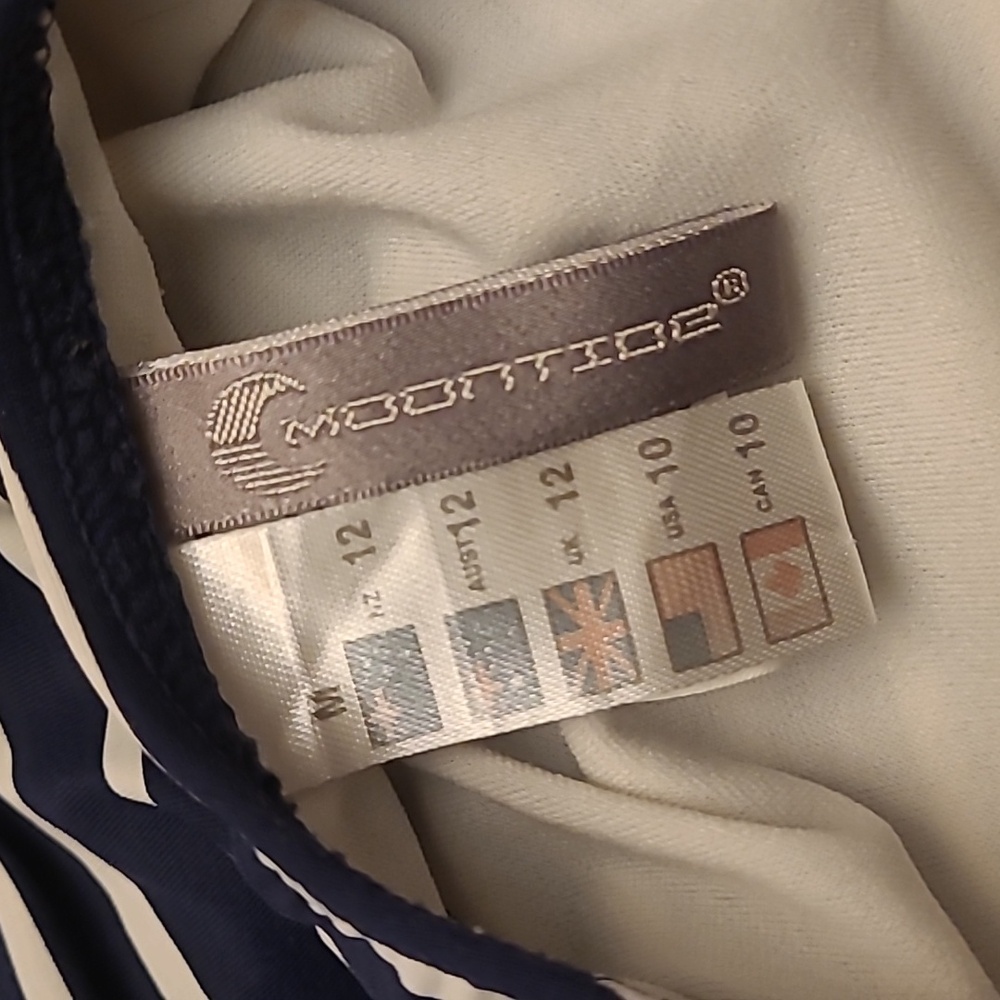 LIKE NEW Moontide Nautical Navy and White Striped Built in Bra Swimsuit - Picture 11 of 13
